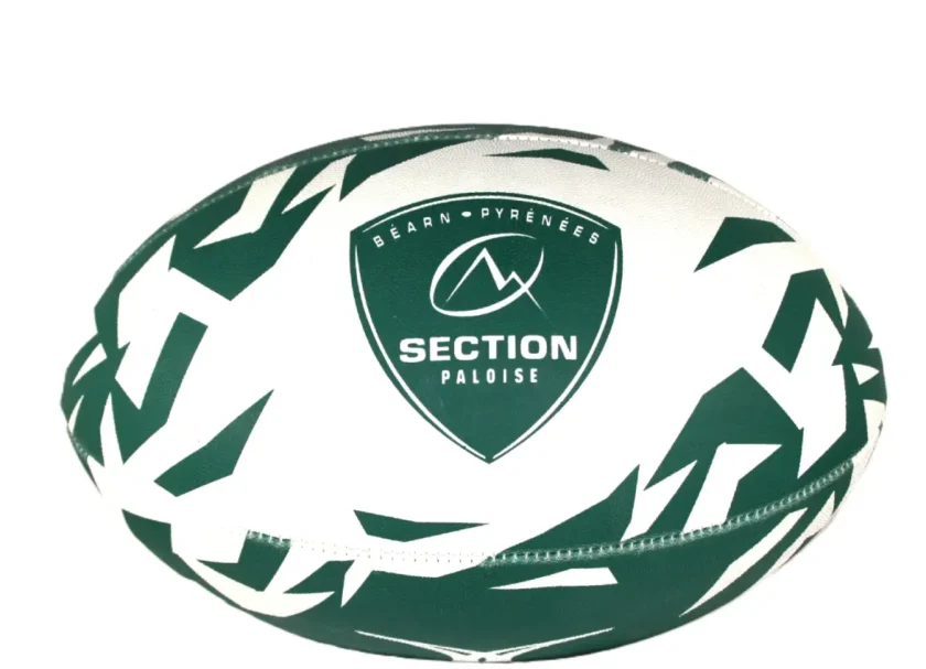 ballon de rugby du club de Pau, blanc et vert, avec le logo officiel du club